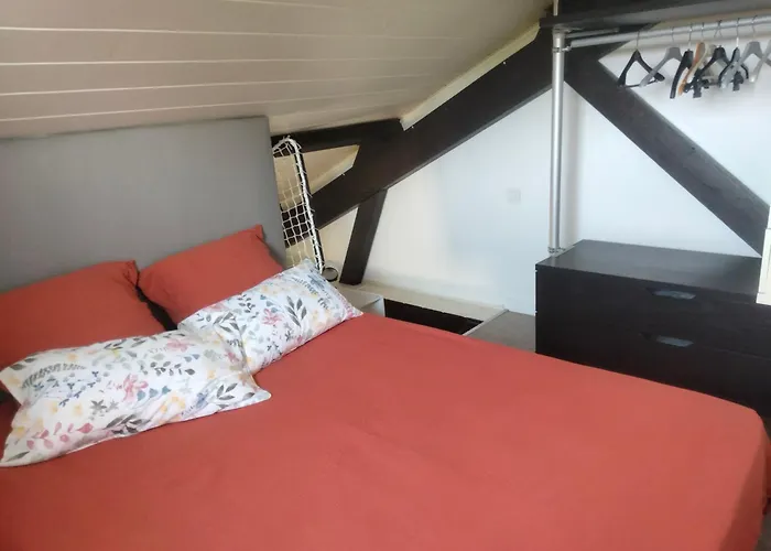 Des Hirondelles Апартаменты Риом